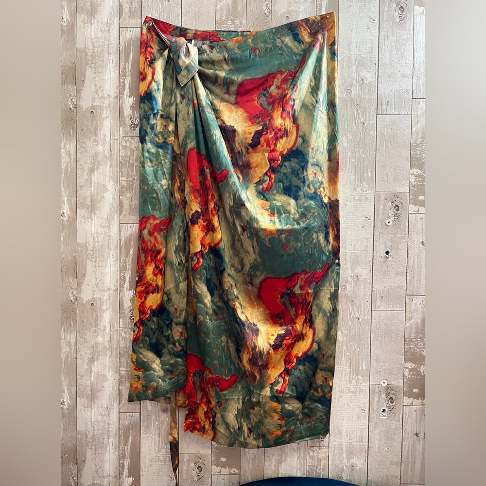 Micas Plus Size Abstract Print Satin Tie Front Skirt - Picture 11 of 15